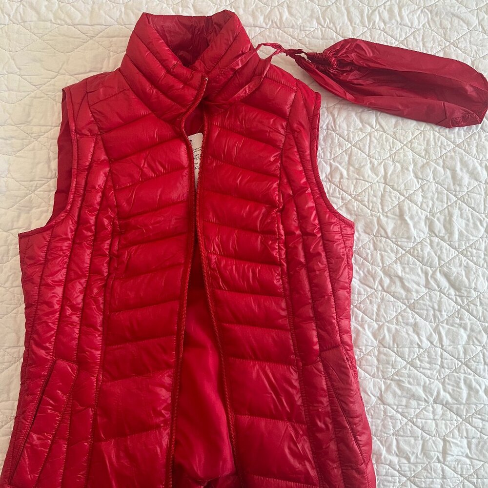 Bebe Red Vest XS